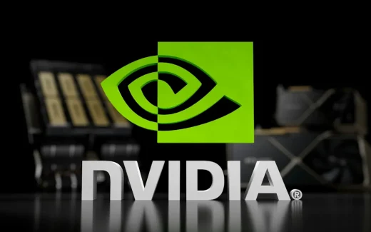 Nvidias logotyp mot mörk bakgrund med grafikkort i bakgrunden, symbol för AI, halvledarteknik och avancerad beräkningskraft kopplad till nvidia aktie.